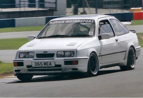 Спереди RS500 можно было легко узнать