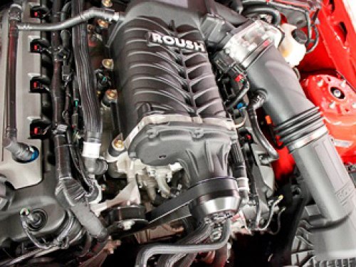 Механический нагнетатель TVS2300, оснащённый 90-миллиметровым шкивом, работает при давлении 0,5…