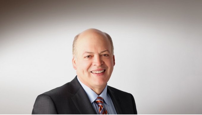 Новому главе Ford Motor Company 62 года. До прихода в «голубой овал» в марте 2016-го Джеймс Хакетт…