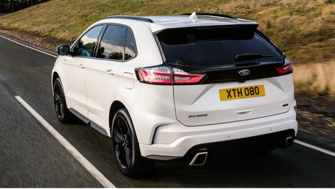 Ford Edge ST-Line выглядит дорого: в цвет кузова окрашены почти все внешние элементы, установлены…