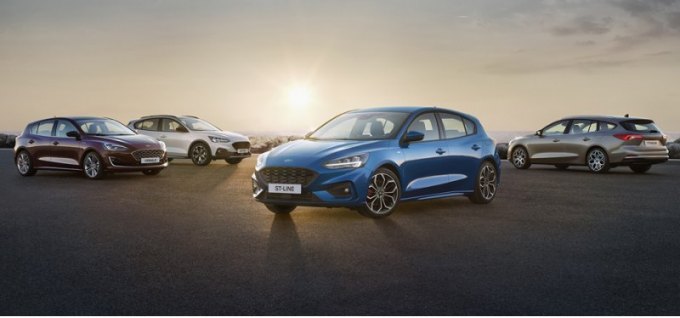 Представлена сразу вся линейка, кроме «заряженных» Фокусов. Трехдверных модификаций не будет.