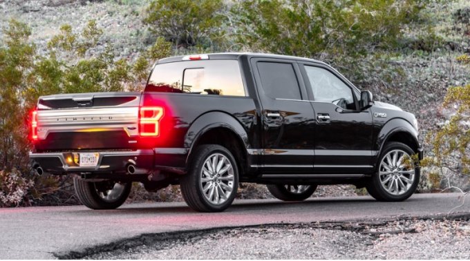 Через некоторое время у F-150 должна появиться полностью электрическая версия. Уж ее-то в…