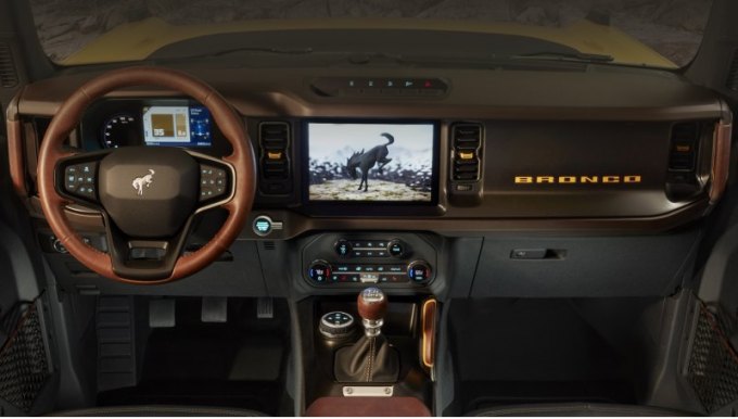 Заказы на новый Bronco дилеры в Америке начнут принимать в декабре, а поставки стартуют весной…
