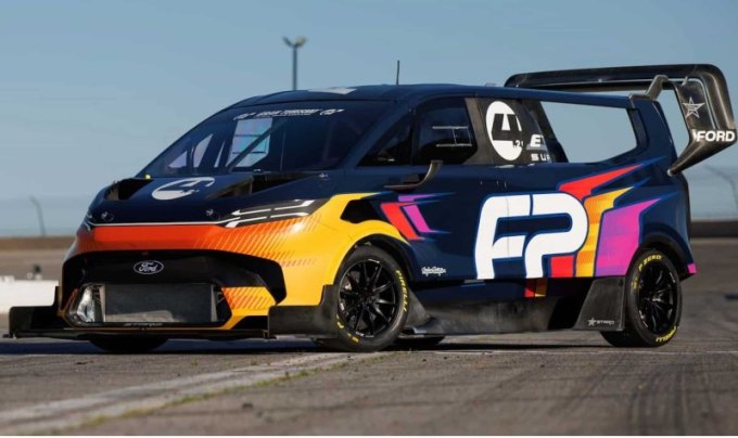 Электробус Ford мощностью более 1400 л.с. примет участие в горной гонке Пайкс-Пик