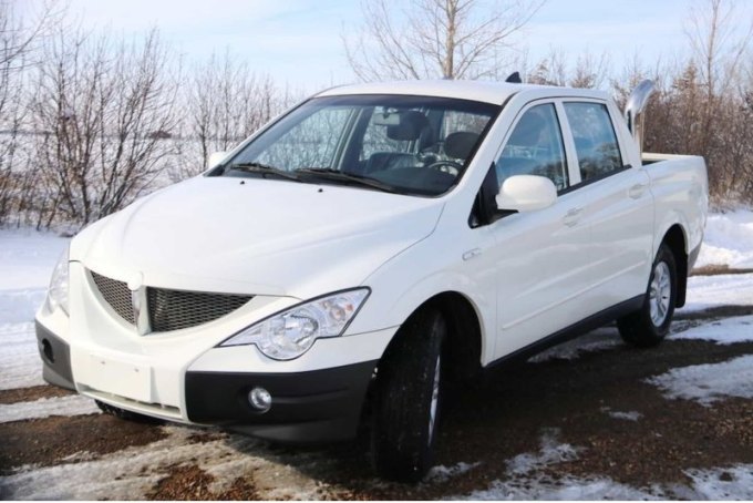 Почти новый пикап SsangYong с двигателем Ford V8 продают за 570 тысяч рублей