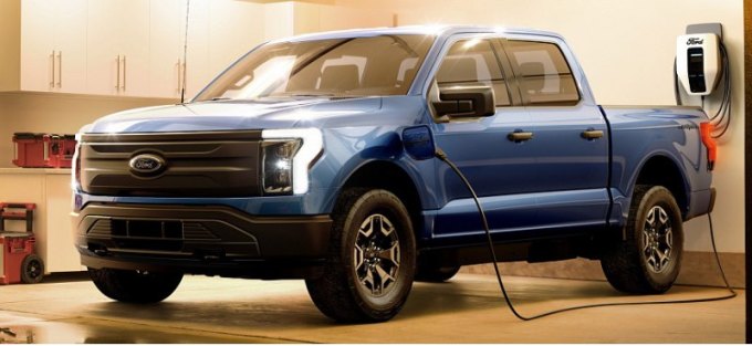 Ford угрожает дилерам запретом на продажу пикапа F-150 Lightning из-за наценок при бронировании
