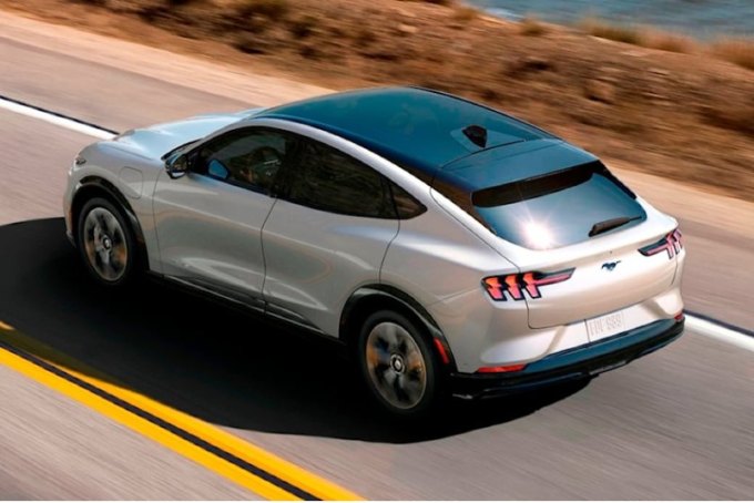 В то время как поклонники Mustang не были довольны выбором названия нового электрического…