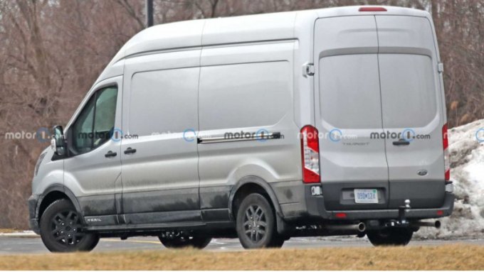 Нет никаких указаний на то, что Ford запустит Transit Trail в США, но появление на дорогах Мичигана…