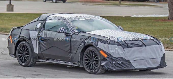 Купе Ford Mustang нового поколения сохранит мотор V8