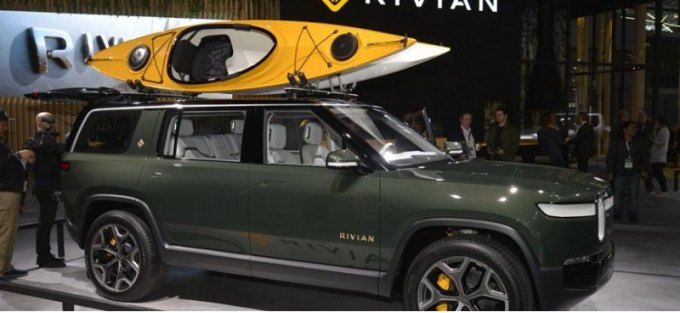 Компания Ford решила продать 8 000 000 акций электрического Rivian