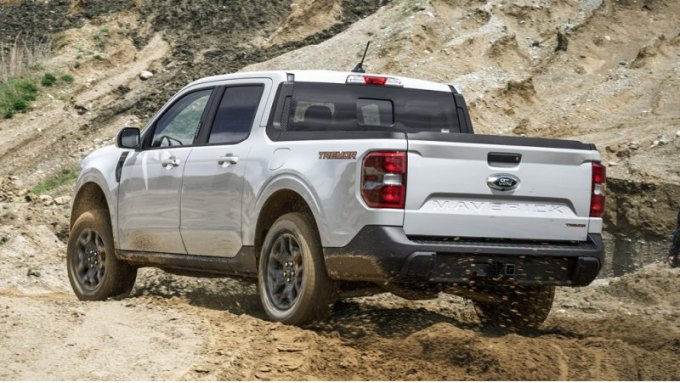 В списке опций также заявлены оффроудный круиз-контроль Trail Control, тонированная «оптика» и…