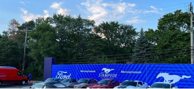 FORD Mustang нового поколения 2024 года дебютировал на роуд-шоу Woodward Dream Cruise
