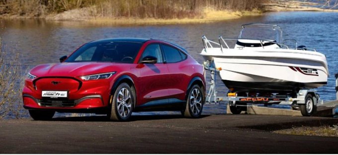 Представлен обновленный кроссовер Ford Mustang Mach-E