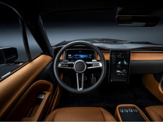 Мощность достигает впечатляющих 536 л.с., а разгон до 100 км/ч возможен всего за 3,99 секунды.…