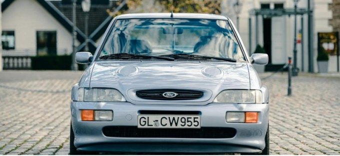 Последний FORD Escort RS Cosworth для ралли выставлен на аукцион
