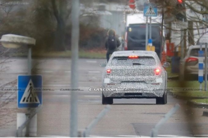 Ожидается, что спортивный кроссовер, который будет построен на том же заводе, появится в 2024 году.