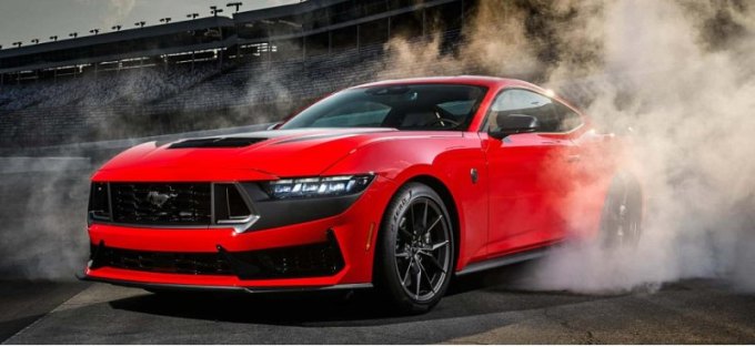 У нового Ford Mustang Dark Horse 2024 года явные проблемы с качеством краски