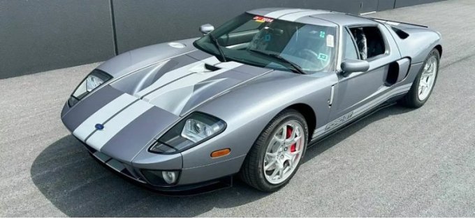 Найден практически идеально сохранившийся суперкар Ford GT 2006 года выпуска