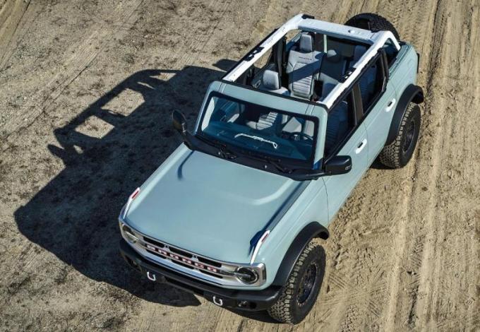 Из-за чего продажи маленькой версии внедорожника Ford Bronco стали падать