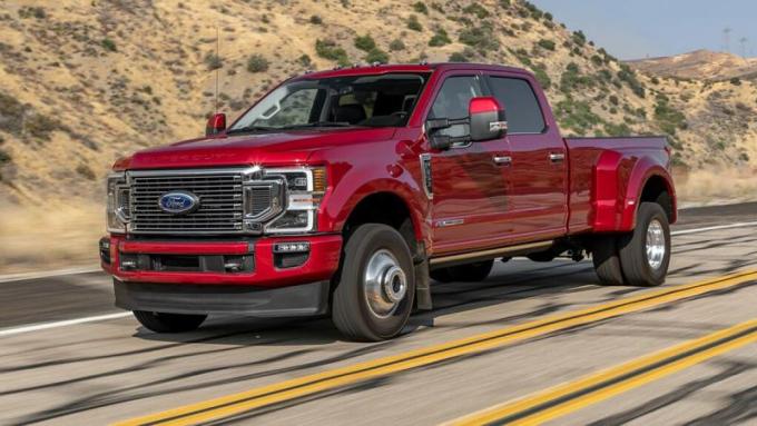 2 млн км на одном моторе: секрет вечного Ford F-350 раскрыт