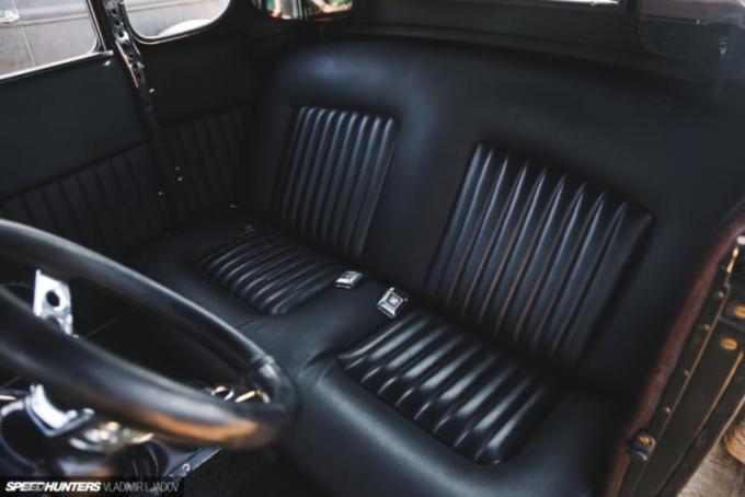 Что же отличает этот проект от других? Здесь много интересных решений. Например, кузов был укорочен…