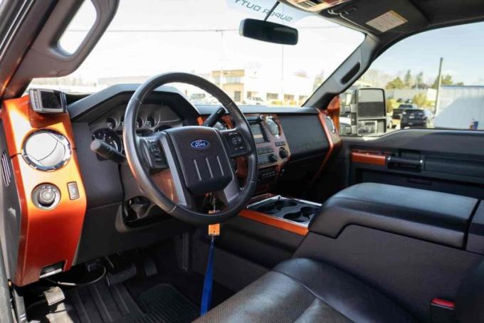 Пробег автомобиля составляет 66 тысяч 600 миль или около 107 тысяч км.