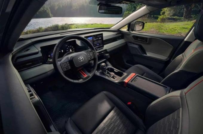 Интерьер Toyota RAV4 2025, который может унаследовать новый легковой пикап Toyota