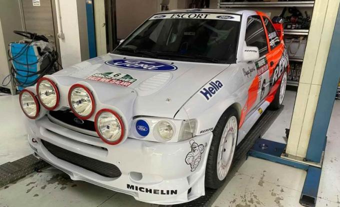 Знаменитый раллийный Ford Escort WRC из 90-х уйдет с молотка по внушительной цене