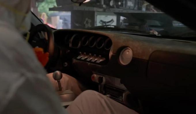 Все дело в плесени, которая буквально заполонила весь салон американского спортивного автомобиля.…