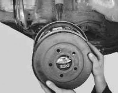 Как снять задний барабан форд фокус 1 Checking the degree of wear of brake pads, discs and drums (General information 