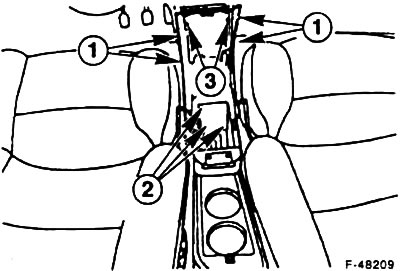 Если имеется, снимите включатель автоматической подстройки амортизаторов. Для этого приподнимите…