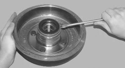 Ford fusion как снять задний барабан Replacing the rear hub bearing (Chassis / Rear suspension / Ford Fusion 2002-201