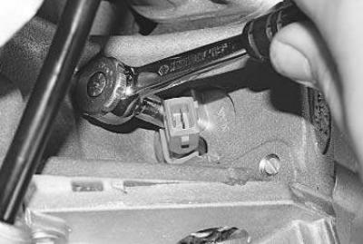 Датчик коленвала форд фокус 3 расположение Check and replacement of gauges of a control system of the engine (Electrical eq