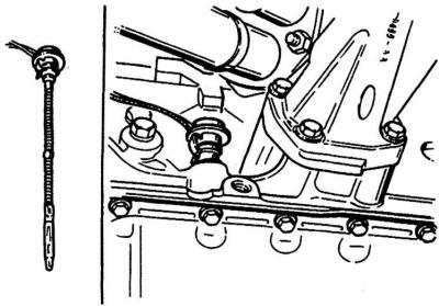 15. Отсоединить от распределителя зажигания многоконтактный разъем.