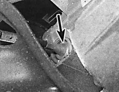 Стопорное кольцо крепления привода спидометра