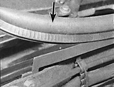 1. Снять отрицательный провод с аккумулятора.