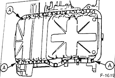 Масляный поддон передвинуть так, чтобы вместе с блок-картером он образовывал с торца одну…