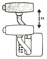 2. Трижды передвиньте рычаг переключения скорости через все положения при холостом ходе двигателя.