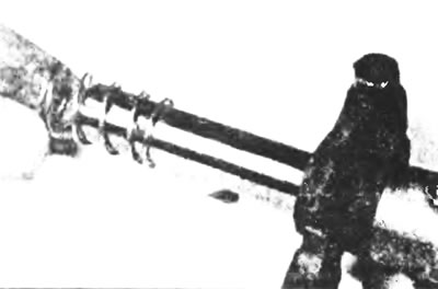 Рис. 10.5,б. ...и цилиндрические пружины с оси коромысел.