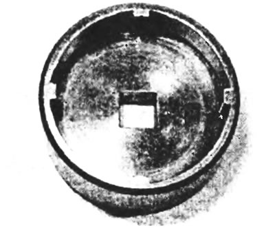 Рис. 10.3,а. Приспособление для снятия круглой шлицевой гайки.