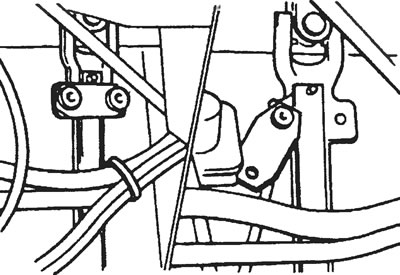 Рис. 28.4. Отвинтите стяжной болт прижимной пластины карданного шарнира рулевой колонки и…