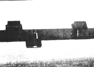 Рис. 14.15,в. Направляющая пластина нижнего фиксатора.