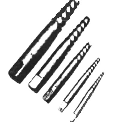 Комплект для извлечения шпилек.